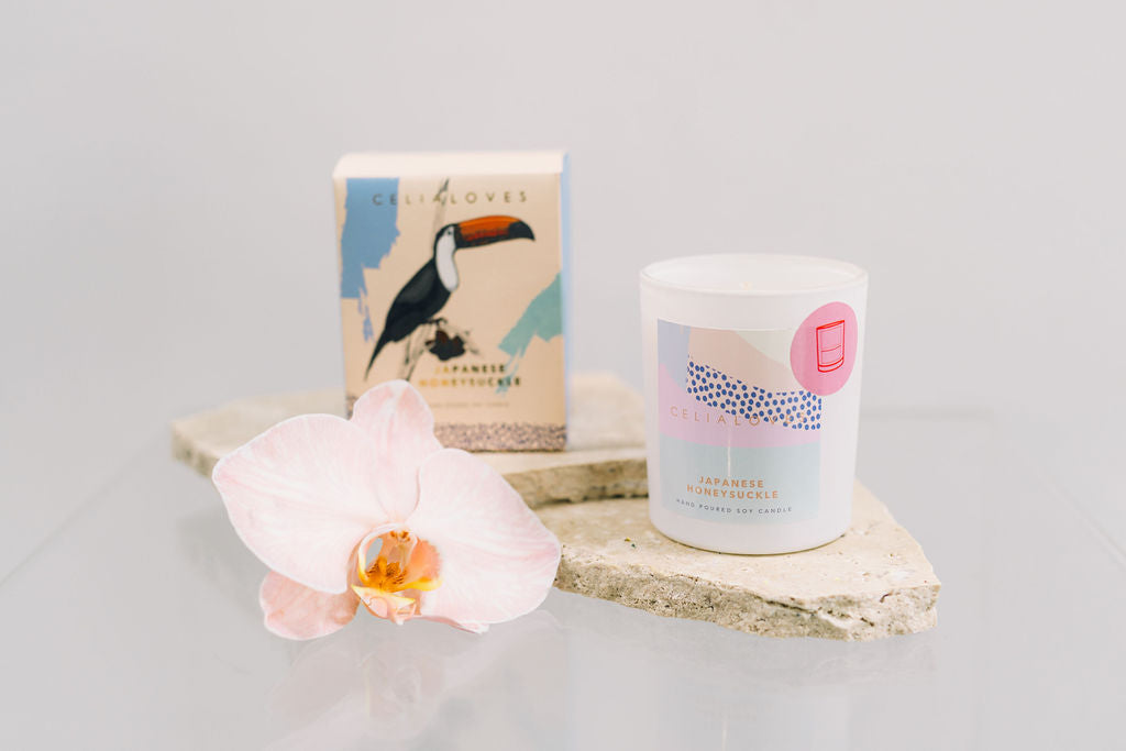 Celia Loves Candles - Japanese Honeysuckle 40hr
