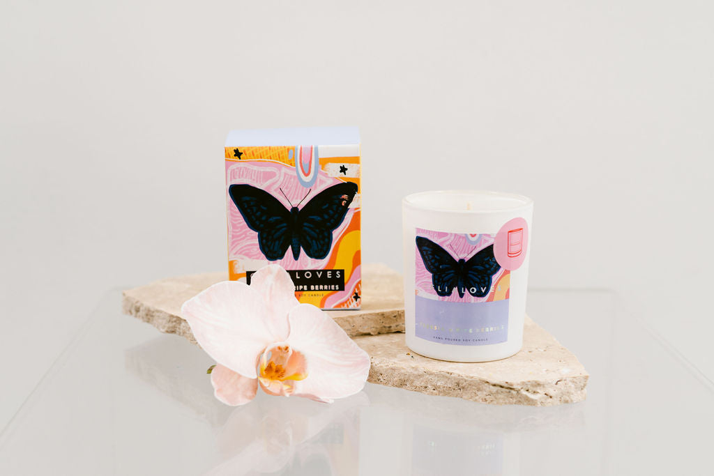 Celia Loves Candles - Freesia and Ripe Berries 40HR